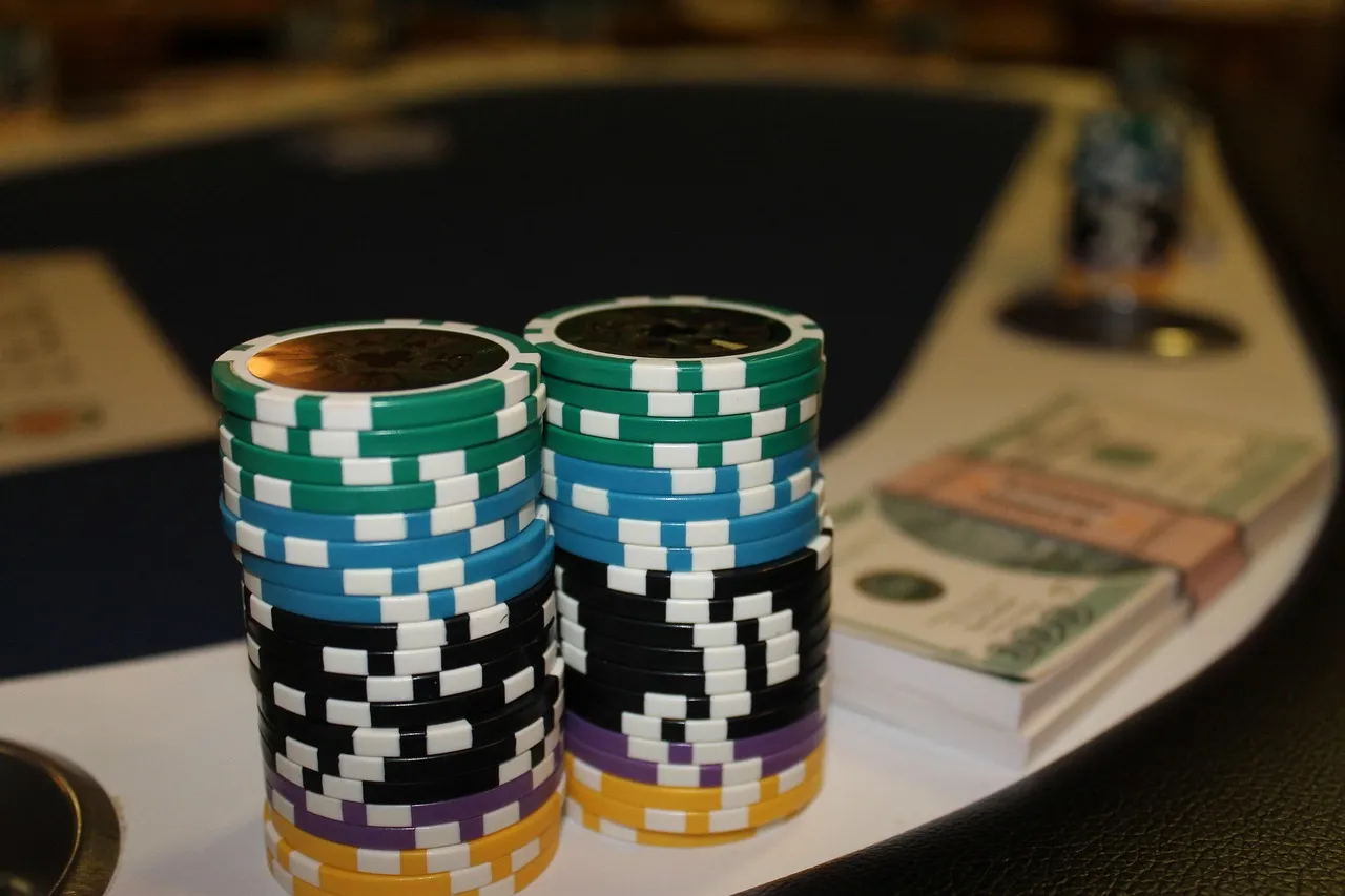 Bonus casino multiplier symbols on pink joker game